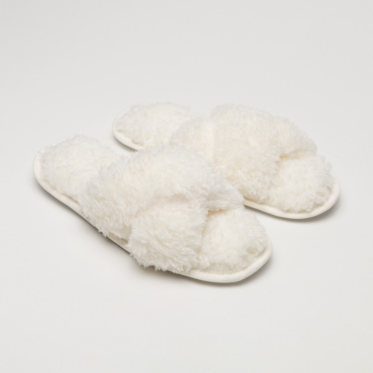 Pantufa Feminina Pelúcia Trançado Off White