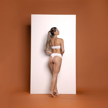 Calcinha Boneca Fio Dental Sem Costura Branca