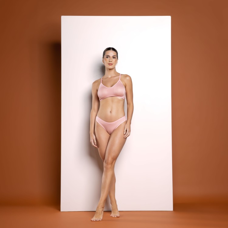 Calcinha Tanga em Viscose Rosa Claro