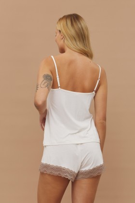 Short Doll Alça Detalhe em Renda